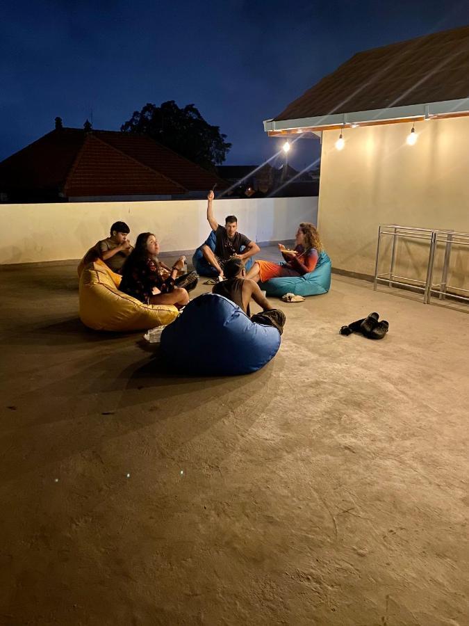 Amigos Guesthouse & Hostel Чангу Екстер'єр фото